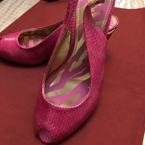 Brand new hot pink snake skin peep toe Anne Klein